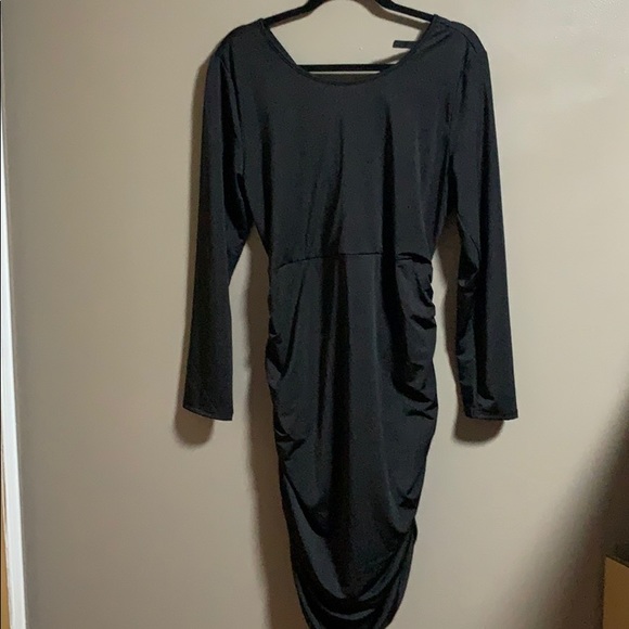 Open back Mini dress - Picture 1 of 3